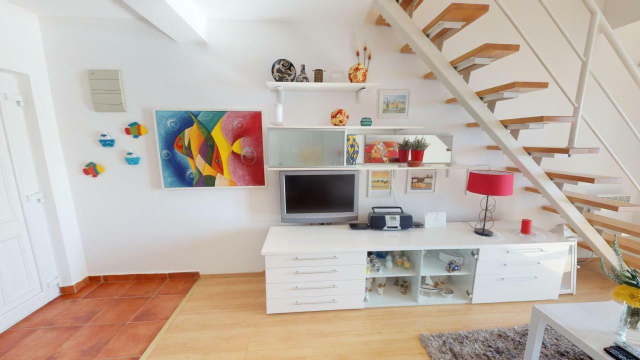 Apartment Potkonjak Povljana Kültér fotó
